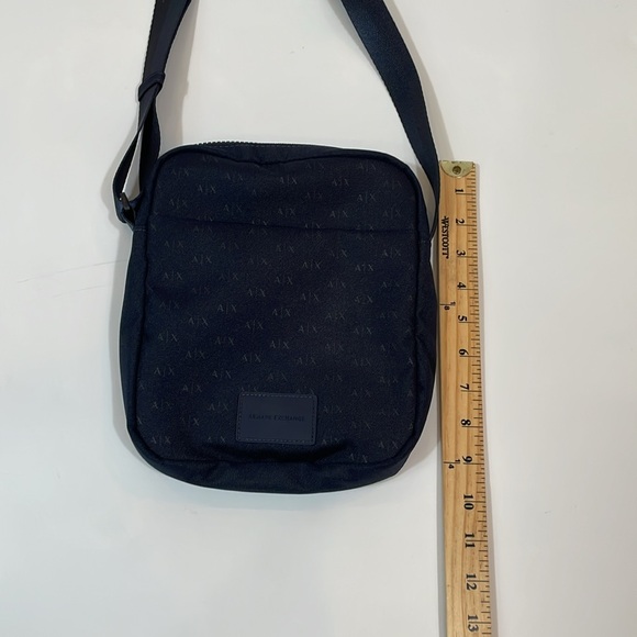 Armani Exchange Crossbody Bag NWOT Navy Small Logo Print - Picture 6 of 11